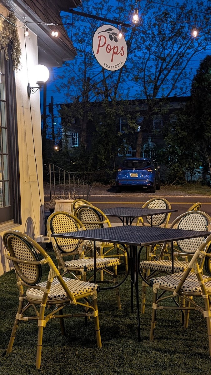 Pops Trattoria